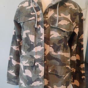 Camouflage Hooded Jacket